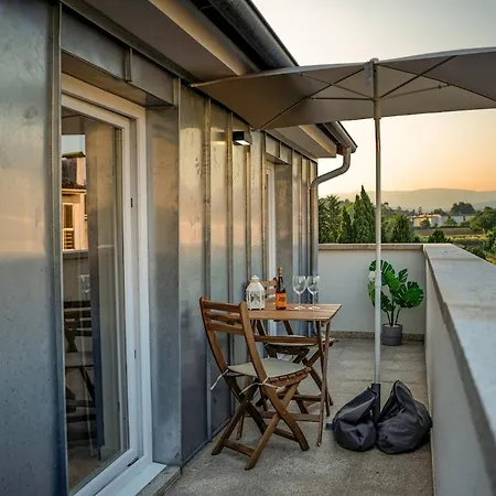 Charming Santo Antonio Roof Apartment