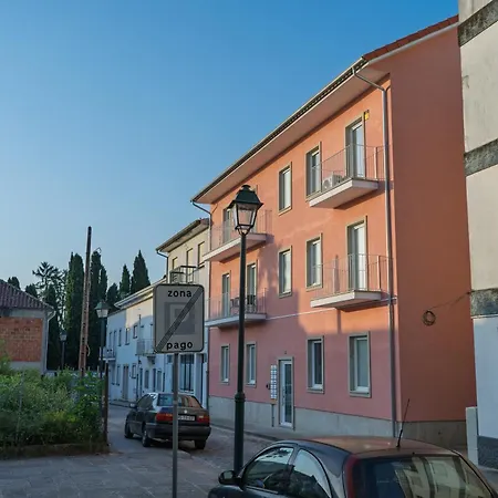 Charming Santo Antonio Roof Монсан